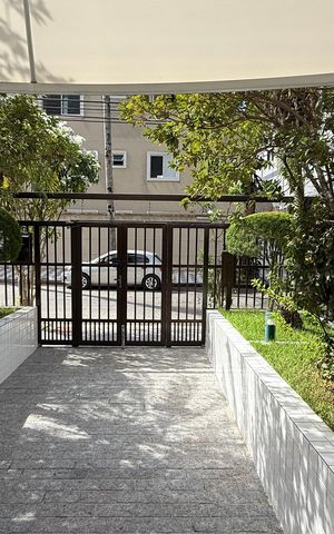 Apartamento para alugar com 63m², 2 quartos e 1 vaga Apartamento para alugar com 63m², 2 quartos e 1 vagaFachada