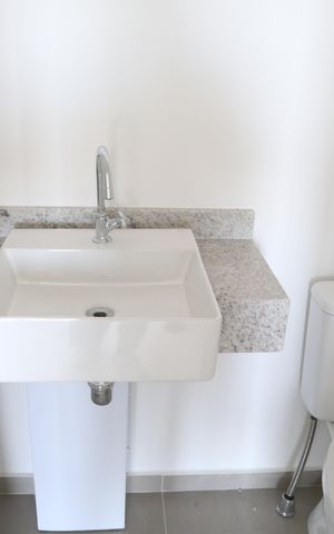 Apartamento para alugar com 68m², 2 quartos e 1 vagaBanheiro 1