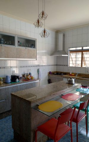 Casa para alugar com 500m², 2 quartos e 10 vagas Casa para alugar com 500m², 2 quartos e 10 vagasCozinha