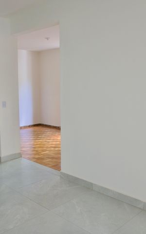 Apartamento à venda com 90m², 3 quartos e 1 vaga Apartamento à venda com 90m², 3 quartos e 1 vagaSala de Jantar