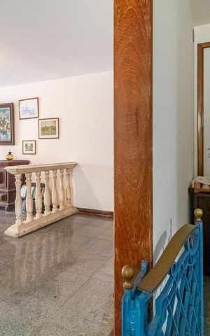 Apartamento à venda com 256m², 5 quartos e 2 vagas Apartamento à venda com 256m², 5 quartos e 2 vagasSala