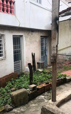 Casa à venda com 238m², 2 quartos e 7 vagas