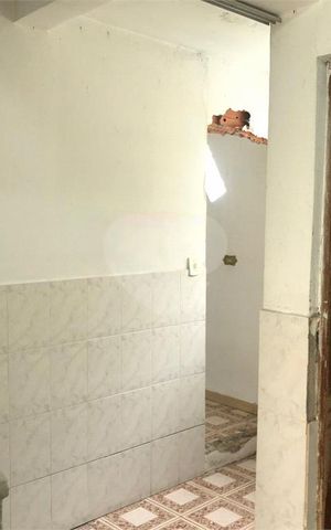 Casa à venda com 238m², 2 quartos e 7 vagas
