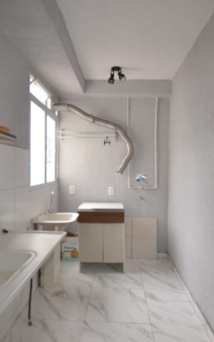 Apartamento à venda com 45m², 2 quartos e 1 vagaCozinha e Área de Serviço