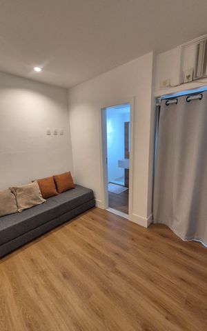 Apartamento à venda com 90m², 2 quartos e 2 vagas Apartamento à venda com 90m², 2 quartos e 2 vagasQuarto