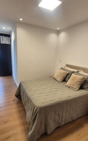 Apartamento à venda com 90m², 2 quartos e 2 vagas Apartamento à venda com 90m², 2 quartos e 2 vagasQuarto