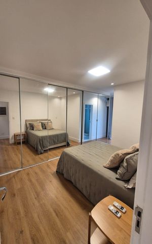 Apartamento à venda com 90m², 2 quartos e 2 vagas Apartamento à venda com 90m², 2 quartos e 2 vagasQuarto