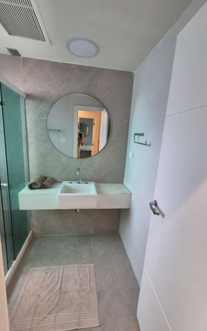 Apartamento à venda com 90m², 2 quartos e 2 vagas Apartamento à venda com 90m², 2 quartos e 2 vagasBanheiro