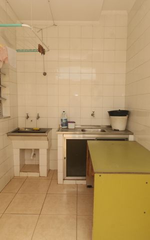 Casa à venda com 235m², 4 quartos e 5 vagasÁrea de Serviço