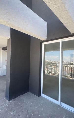 Apartamento à venda com 51m², 1 quarto e 1 vaga Apartamento à venda com 51m², 1 quarto e 1 vagaVaranda
