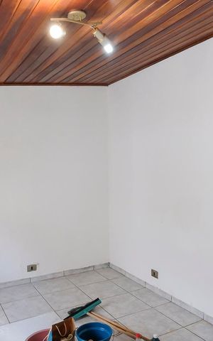 Casa à venda com 273m², 2 quartos e 1 vagaEdícula