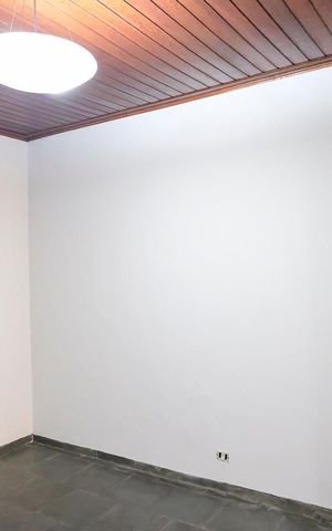 Casa à venda com 273m², 2 quartos e 1 vagaSala
