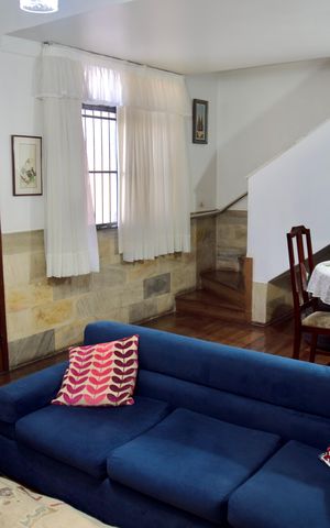 Casa à venda com 136m², 3 quartos e 1 vaga Casa à venda com 136m², 3 quartos e 1 vagaSala