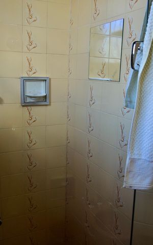 Casa à venda com 136m², 3 quartos e 1 vaga Casa à venda com 136m², 3 quartos e 1 vagaBanheiro