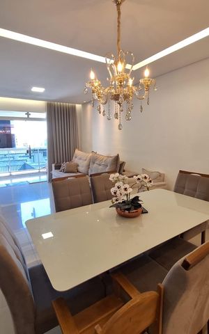 Apartamento à venda com 97m², 2 quartos e 1 vaga Apartamento à venda com 97m², 2 quartos e 1 vagaSala de jantar