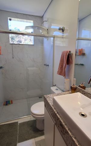 Apartamento à venda com 97m², 2 quartos e 1 vaga Apartamento à venda com 97m², 2 quartos e 1 vagaBanheiro