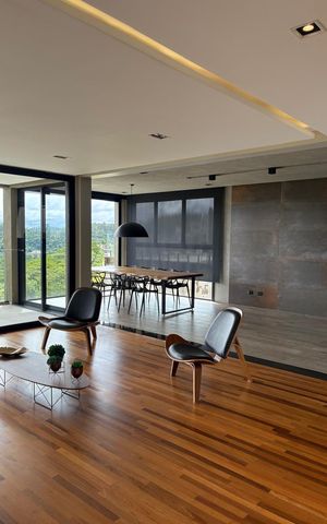 Casa de condomínio à venda com 615m², 5 quartos e 6 vagas Casa de condomínio à venda com 615m², 5 quartos e 6 vagasSala