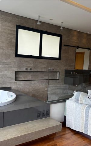 Casa de condomínio à venda com 615m², 5 quartos e 6 vagas Casa de condomínio à venda com 615m², 5 quartos e 6 vagasQuarto