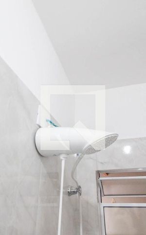 Casa à venda com 220m², 6 quartos e 3 vagas Casa à venda com 220m², 6 quartos e 3 vagasCasa 1