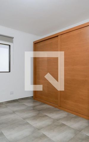 Casa à venda com 220m², 6 quartos e 3 vagas Casa à venda com 220m², 6 quartos e 3 vagasCasa 2