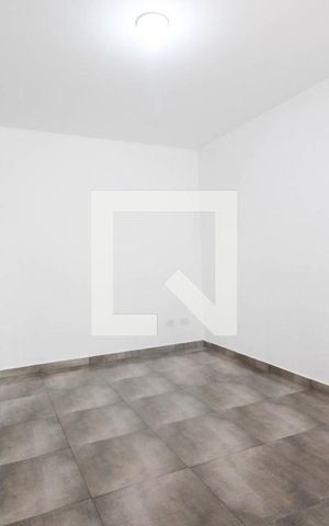 Casa à venda com 220m², 6 quartos e 3 vagas Casa à venda com 220m², 6 quartos e 3 vagasCasa 1