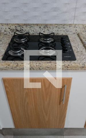 Casa à venda com 220m², 6 quartos e 3 vagas Casa à venda com 220m², 6 quartos e 3 vagasCasa 2