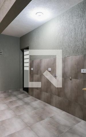 Casa à venda com 220m², 6 quartos e 3 vagas Casa à venda com 220m², 6 quartos e 3 vagasCasa 2