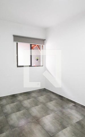 Casa à venda com 220m², 6 quartos e 3 vagas Casa à venda com 220m², 6 quartos e 3 vagasCasa 1