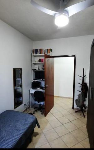 Casa à venda com 220m², 6 quartos e 3 vagas Casa à venda com 220m², 6 quartos e 3 vagasCasa 3