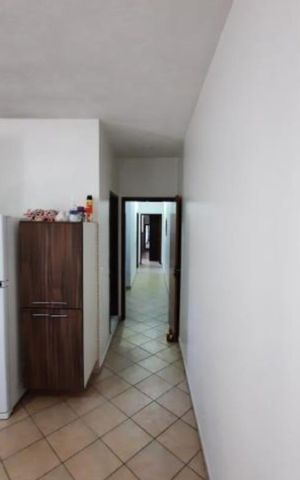 Casa à venda com 220m², 6 quartos e 3 vagas Casa à venda com 220m², 6 quartos e 3 vagasCasa 3