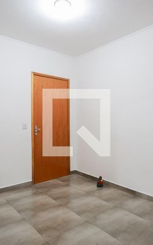 Casa à venda com 220m², 6 quartos e 3 vagas Casa à venda com 220m², 6 quartos e 3 vagasCasa 2