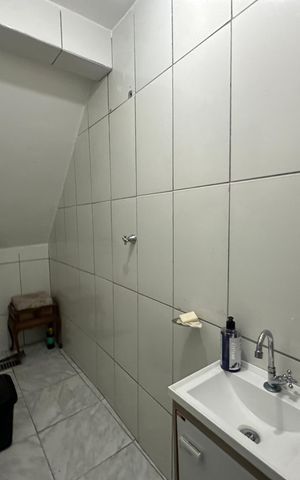 Casa para alugar com 120m², 4 quartos e 2 vagas Casa para alugar com 120m², 4 quartos e 2 vagasBanheiro