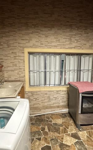 Casa para alugar com 120m², 4 quartos e 2 vagas Casa para alugar com 120m², 4 quartos e 2 vagasÁrea de Serviço
