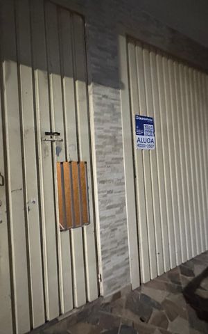 Casa para alugar com 120m², 4 quartos e 2 vagas Casa para alugar com 120m², 4 quartos e 2 vagasFachada