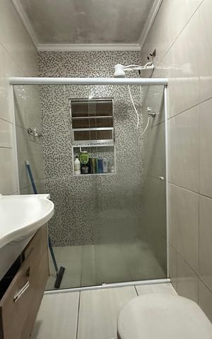 Casa para alugar com 120m², 4 quartos e 2 vagas Casa para alugar com 120m², 4 quartos e 2 vagasBanheiro