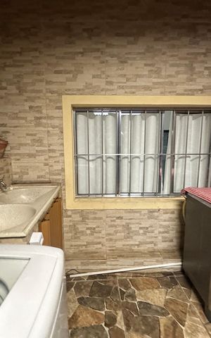 Casa para alugar com 120m², 4 quartos e 2 vagas Casa para alugar com 120m², 4 quartos e 2 vagasÁrea de Serviço