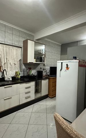 Casa para alugar com 120m², 4 quartos e 2 vagas Casa para alugar com 120m², 4 quartos e 2 vagasCozinha