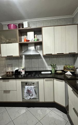 Casa para alugar com 120m², 4 quartos e 2 vagas Casa para alugar com 120m², 4 quartos e 2 vagasCozinha