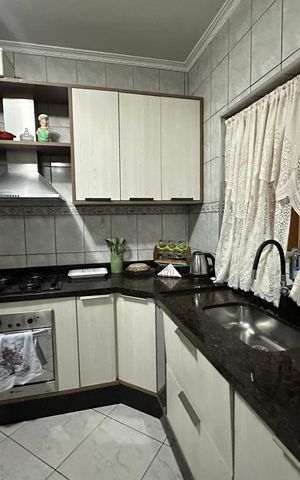 Casa para alugar com 120m², 4 quartos e 2 vagas Casa para alugar com 120m², 4 quartos e 2 vagasCozinha