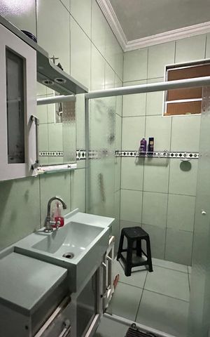 Casa para alugar com 120m², 4 quartos e 2 vagas Casa para alugar com 120m², 4 quartos e 2 vagasBanheiro