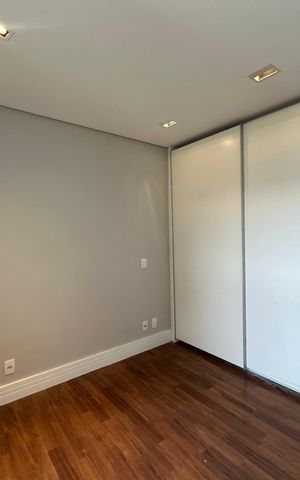 Apartamento à venda com 196m², 3 quartos e 3 vagas Apartamento à venda com 196m², 3 quartos e 3 vagasSuíte 2