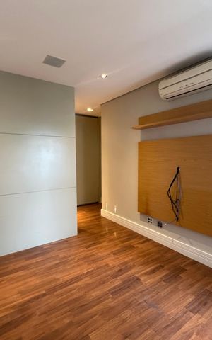 Apartamento à venda com 196m², 3 quartos e 3 vagas Apartamento à venda com 196m², 3 quartos e 3 vagasSuíte 1