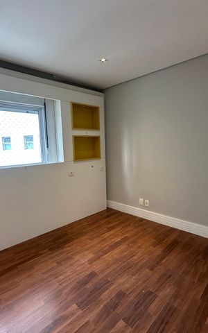 Apartamento à venda com 196m², 3 quartos e 3 vagas Apartamento à venda com 196m², 3 quartos e 3 vagasSuíte 2
