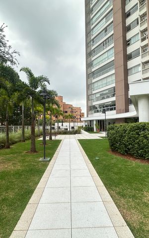 Apartamento à venda com 196m², 3 quartos e 3 vagas Apartamento à venda com 196m², 3 quartos e 3 vagasÁrea comum