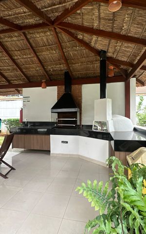 Apartamento à venda com 196m², 3 quartos e 3 vagas Apartamento à venda com 196m², 3 quartos e 3 vagasÁrea comum - Churrasqueira