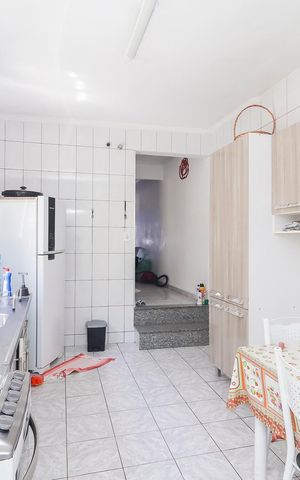 Casa à venda com 147m², 2 quartos e 1 vagaCasa 1 - Cozinha