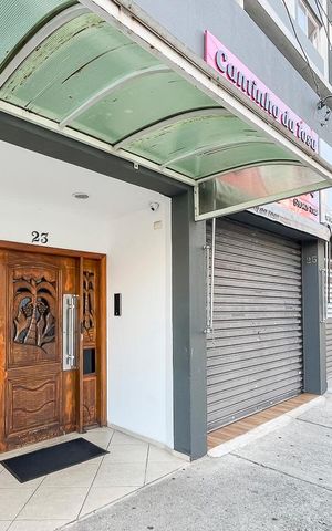 Apartamento para alugar com 85m², 2 quartos e 1 vagaFachada + plaquinha