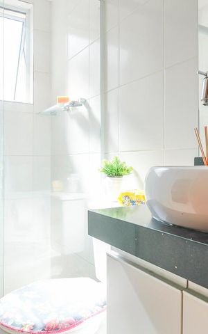 Apartamento para alugar com 85m², 2 quartos e 1 vagaBanheiro da suíte