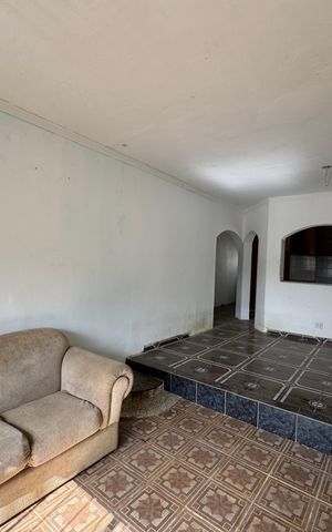 Casa para alugar com 400m², 2 quartos e 2 vagas Casa para alugar com 400m², 2 quartos e 2 vagasSala