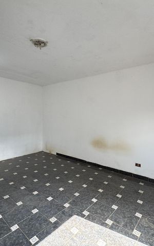 Casa para alugar com 400m², 2 quartos e 2 vagas Casa para alugar com 400m², 2 quartos e 2 vagasQuarto 1